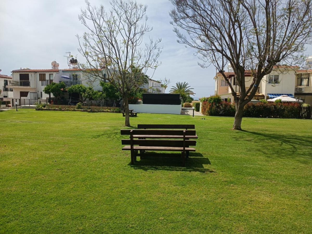 Eros Maisonette In Latchi Area Just 700 Meters Or One-Minute Drive From Polis Municipal Beach Exterior foto